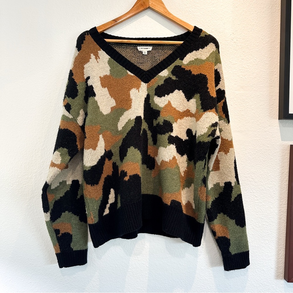 Cozy Camo V-Neck Sweater - Olive, Tan, Black